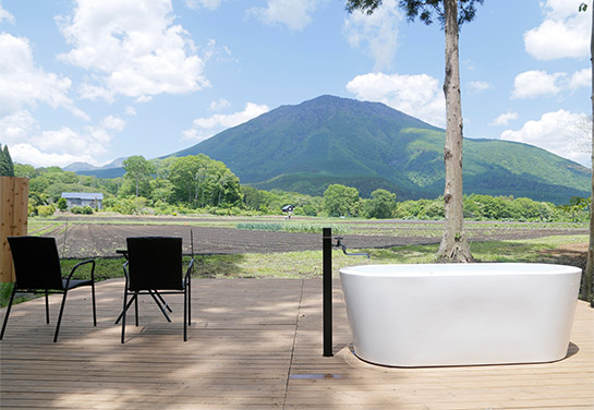 クロヒメカイタクキャンプ場の水風呂と外気浴スポット