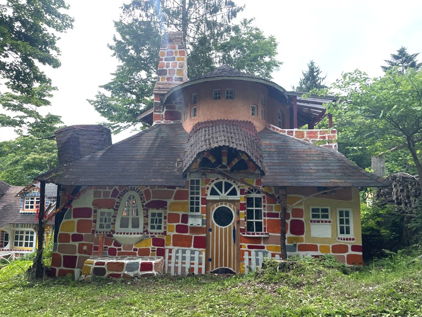 イートインスペースの建物