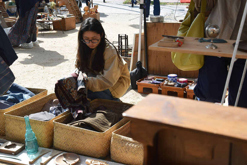 長野県松本市の人気蚤の市イベント「まつもと古市」