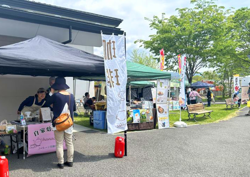 長野県の日帰り温泉でマルシェイベント