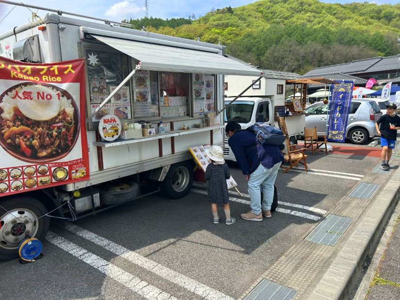 長野県の日帰り温泉でマルシェイベント