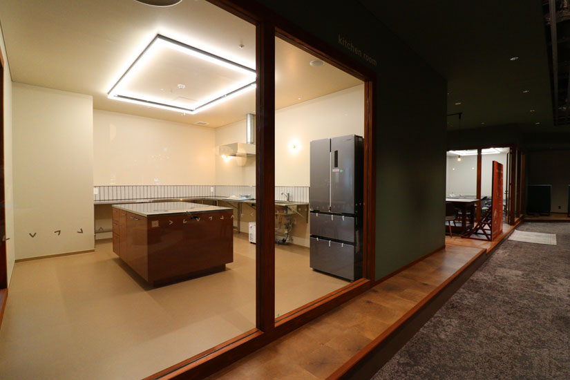 長野県茅野市の茅野駅ベルビア「8Peaks living（エイトピークス リビング）」