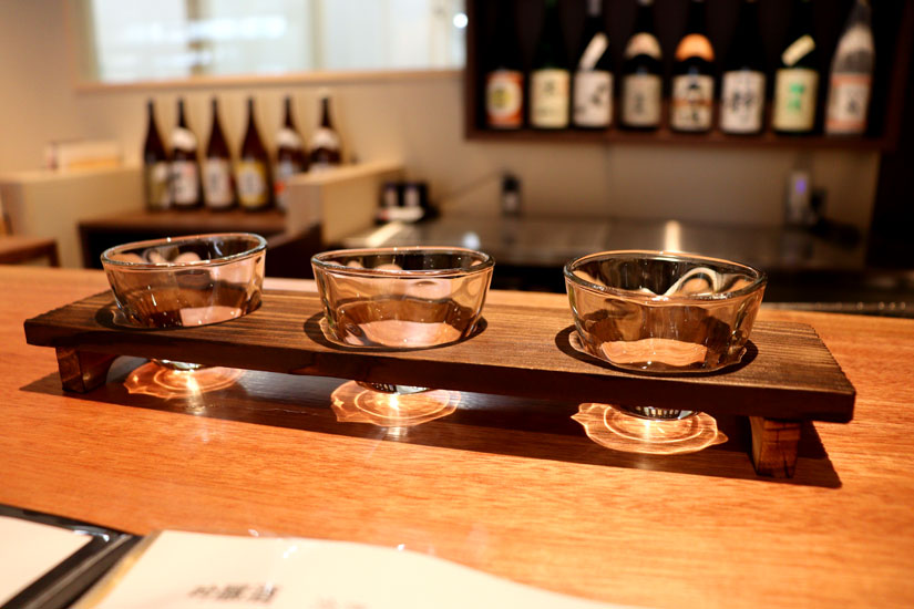 長野県茅野市の茅野駅ベルビア「8Peaks living（エイトピークス リビング）」内の長野県産日本酒「米と葡萄」