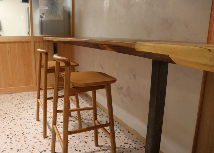 長野県茅野市スイーツカフェ「AlgAe（アルジー）」。駅直結「エイトピークス リビング」内