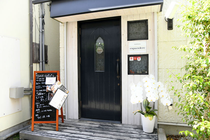 長野県松本市のイタリアン-トラットリア イスパンデーレ外観