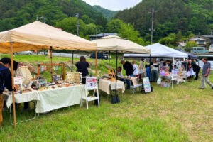 長野県の鹿教湯温泉マルシェ