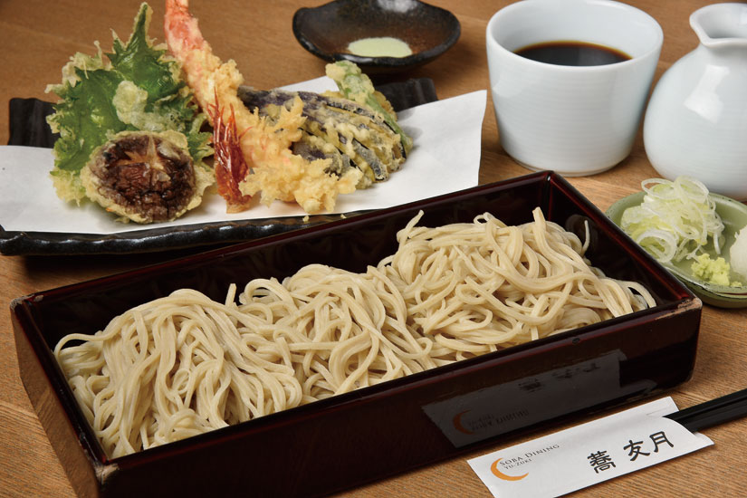 蕎 友月（そば ゆうづき)」八ヶ岳山麓産の石臼挽き蕎麦粉から出汁まで