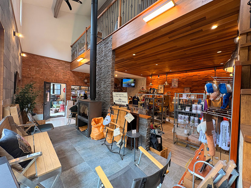 雑貨店「Garage Outfitters(ガレージ アウトフィッターズ)」が移転