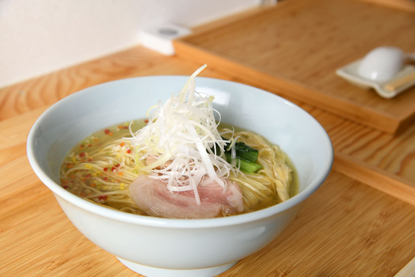 長野県安曇野市のラーメン店-らぁ麺 空条