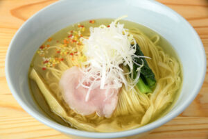 長野県安曇野市のラーメン店-らぁ麺 空条